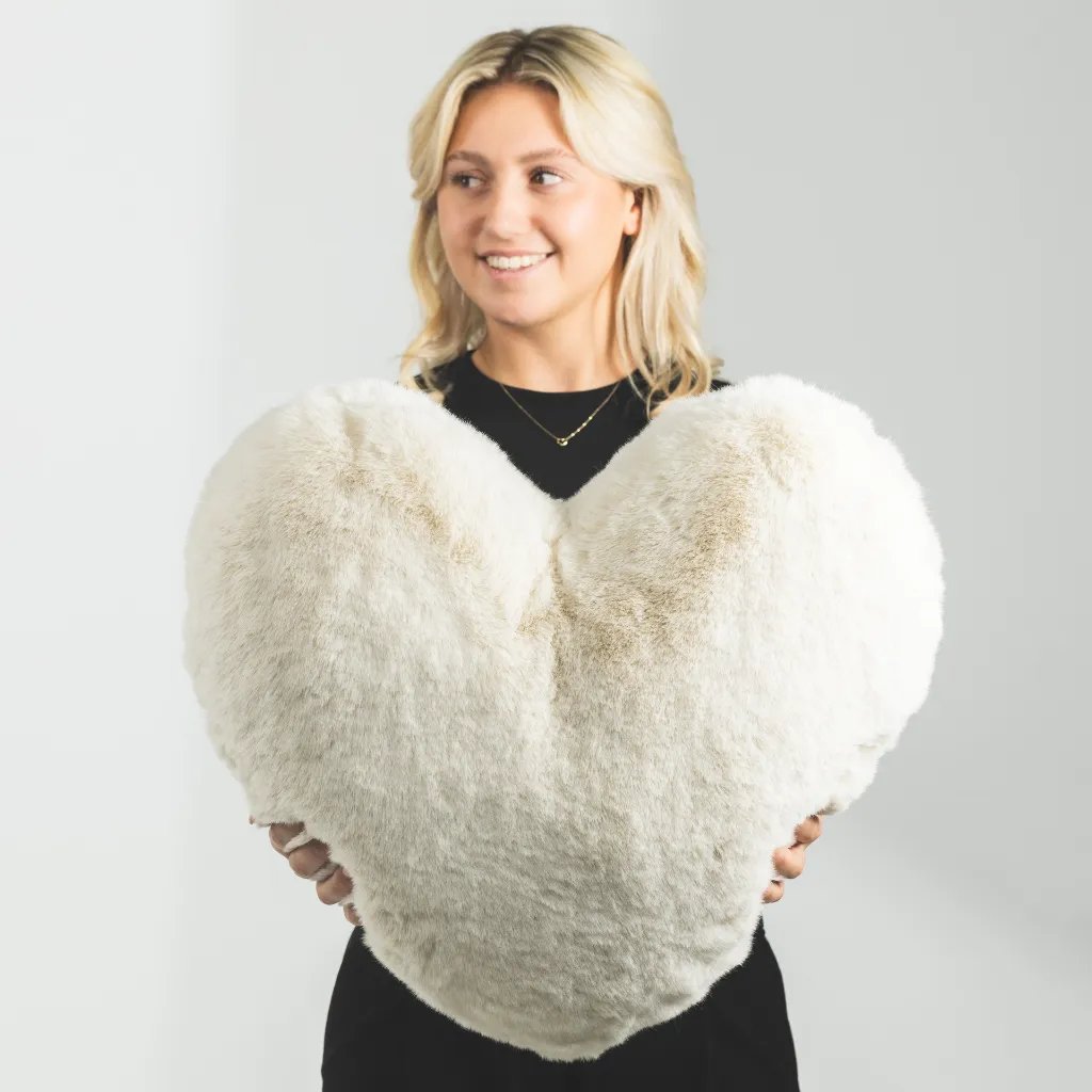 Heather Heart_Pillow_564780-3.webp