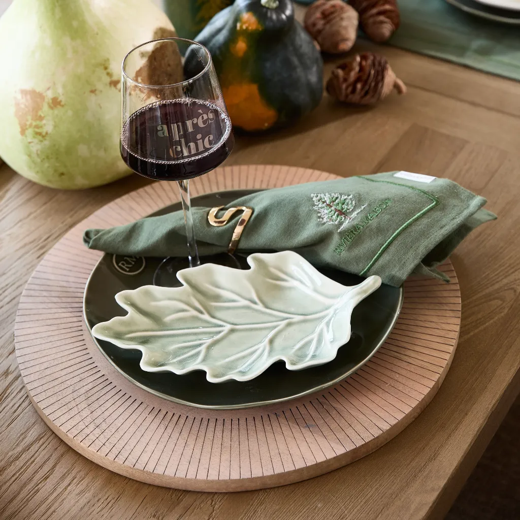 Autumn_LeafPlate_S_583010-2.webp