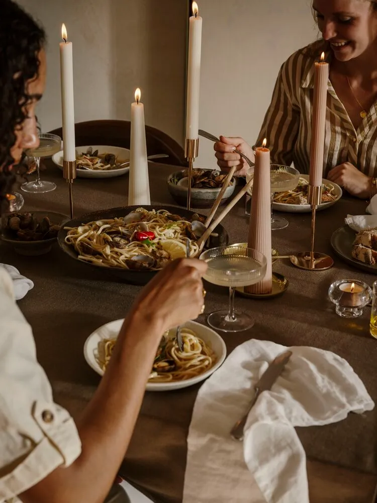 Geribde Dinerkaars Nude - 0633257.811_AtmosphericPhoto_1.webp
