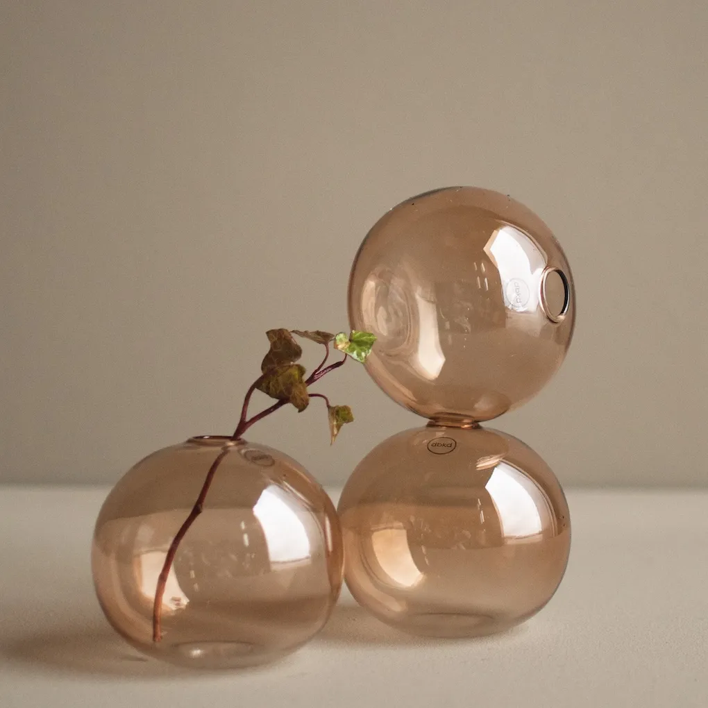 ball_vase_beige_20250901be_sfeer03.webp