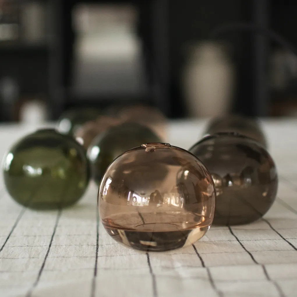 ball_vase_all_sfeer01.webp