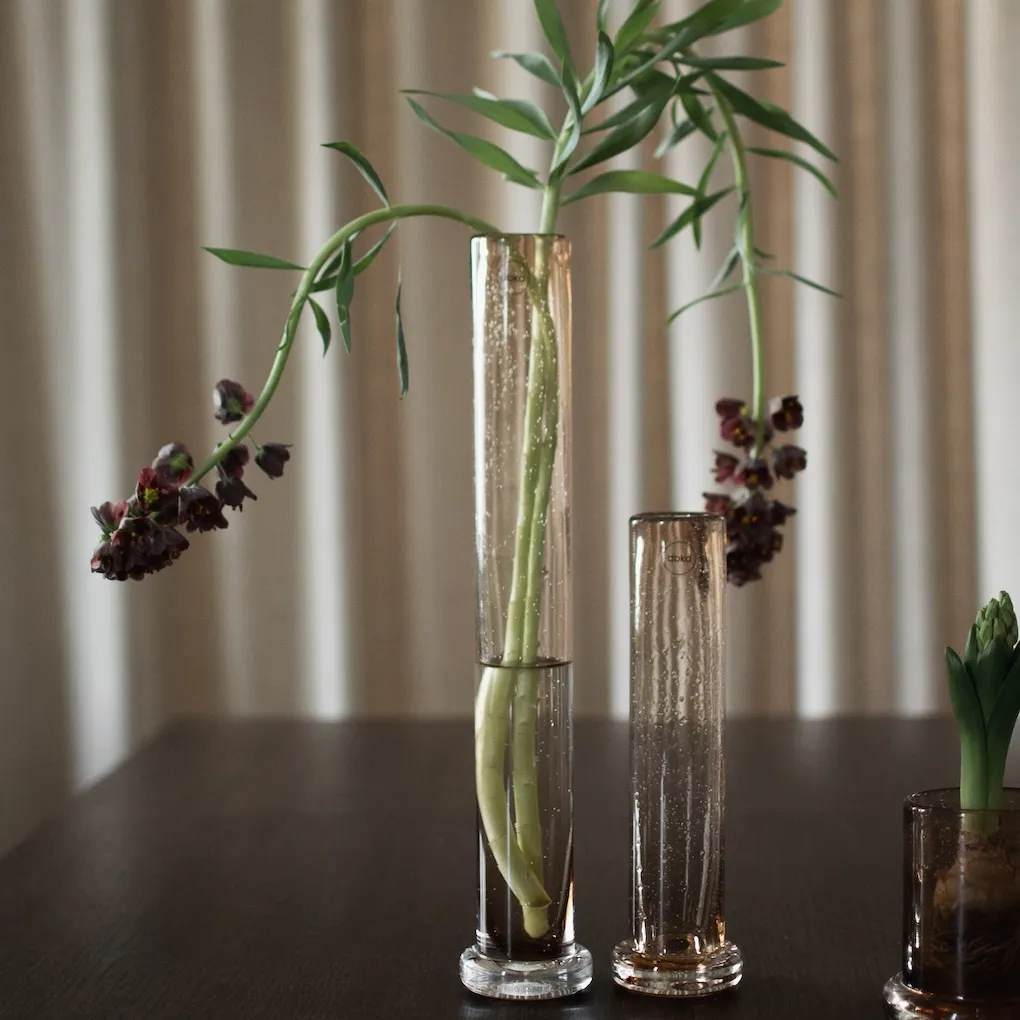 tall_vase_L+S_rust_sfeer06.webp