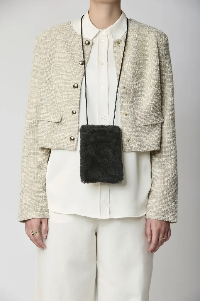 Gwen_PhoneBag_Black_Sfeer_NCF16473-11-OS-2.webp